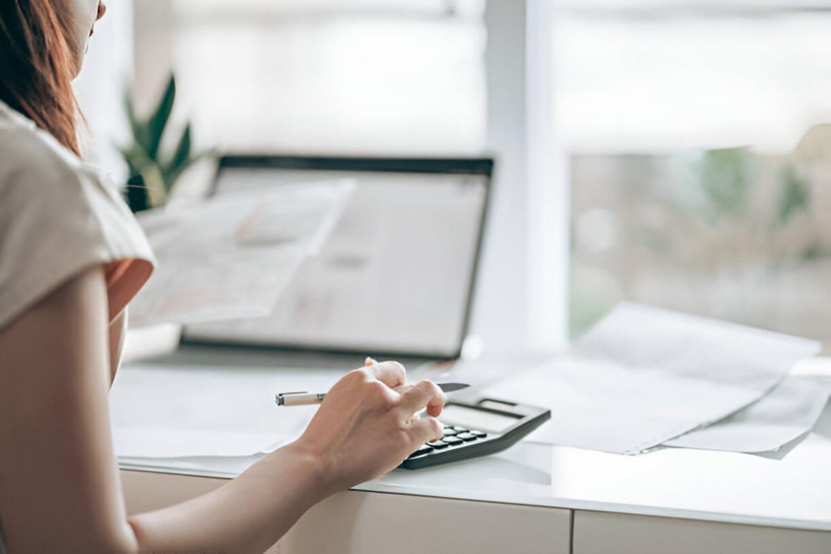 Material Facts in Financial Reporting