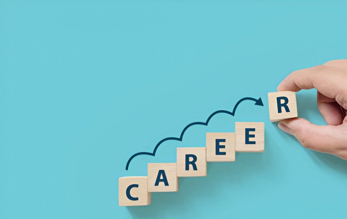 Exploring Horizontal Mobility Understanding Career Shifts and Opportunities
