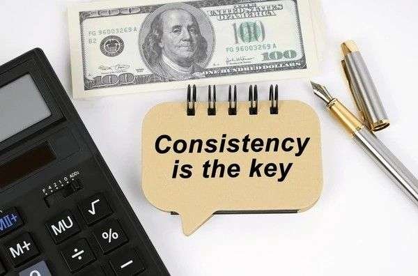 Understanding Constant-Dollar Plan: Definition, Examples, and Benefits