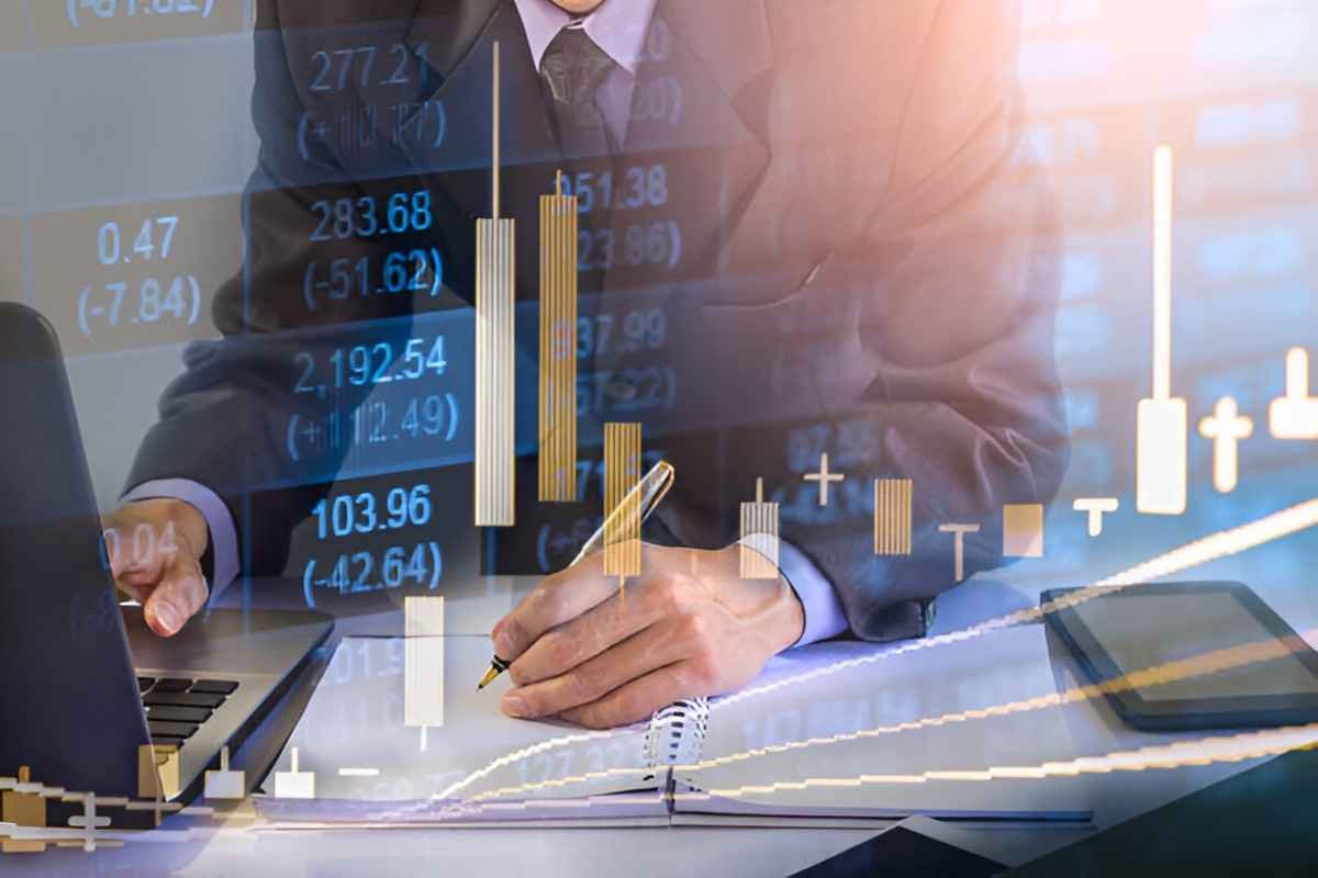 A Comprehensive Literature Review of Technical Analysis in Stock Markets