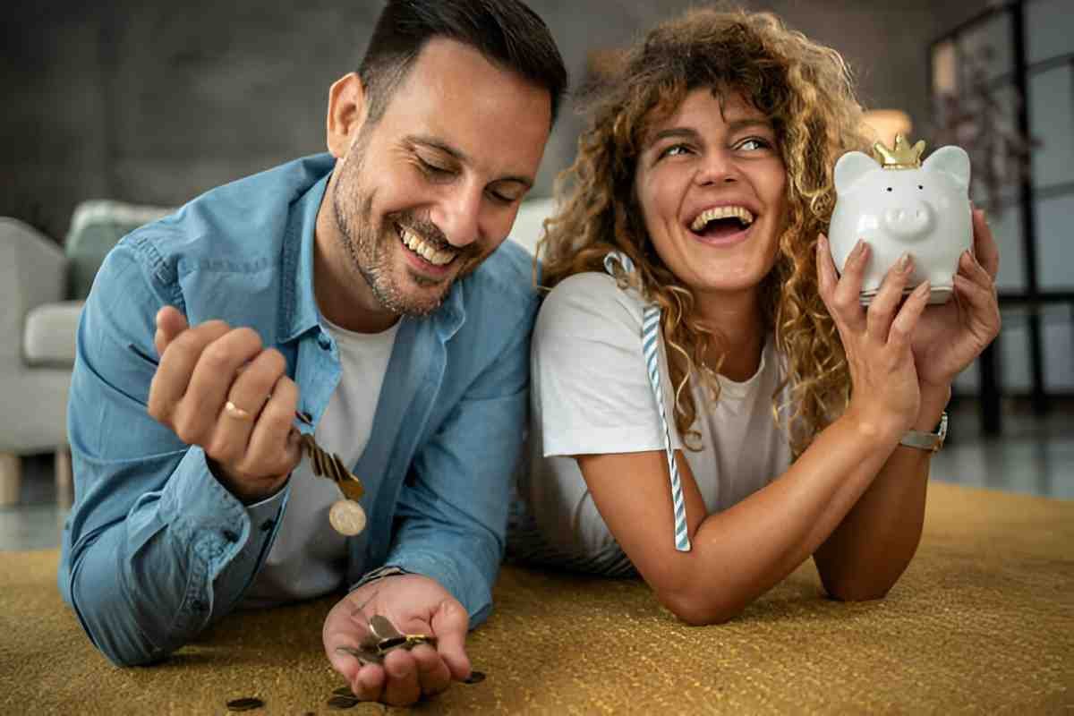 Practical Ways to Live with Your Family and Save Money A Realistic Guide