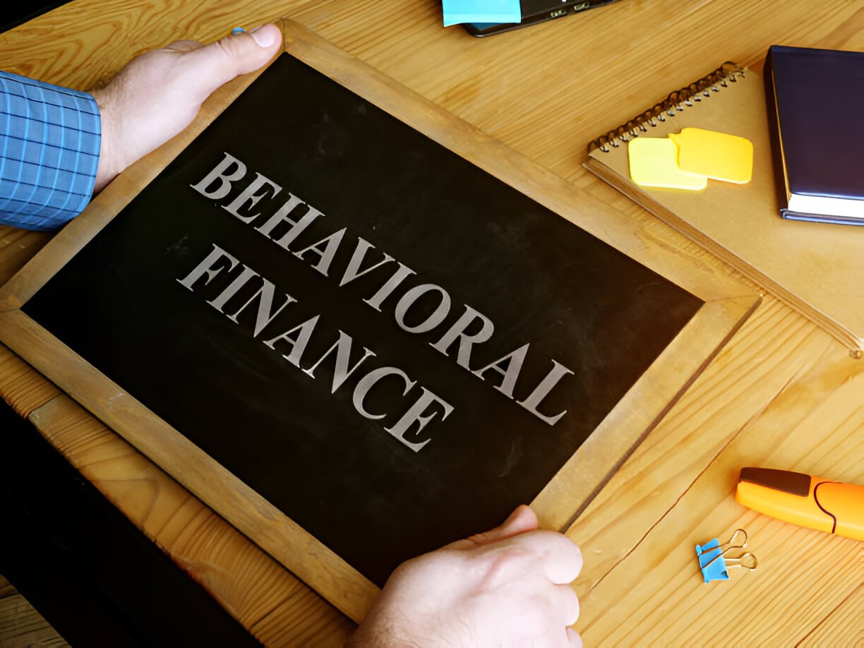 Behavioral Macrofinance Theory