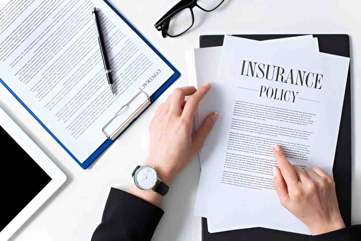 Understanding a 1-Year Auto Insurance Policy in the United States