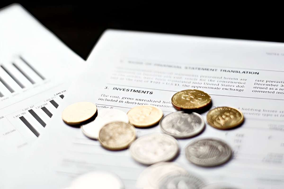 a mutual fund's redemption fee is based on the