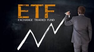active etf comparison to mutual fund