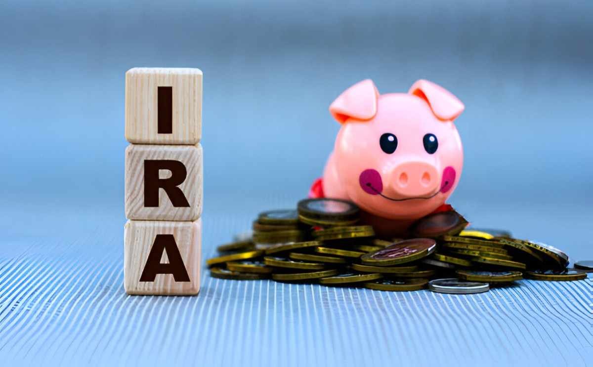 advantage of ira over mutual fund