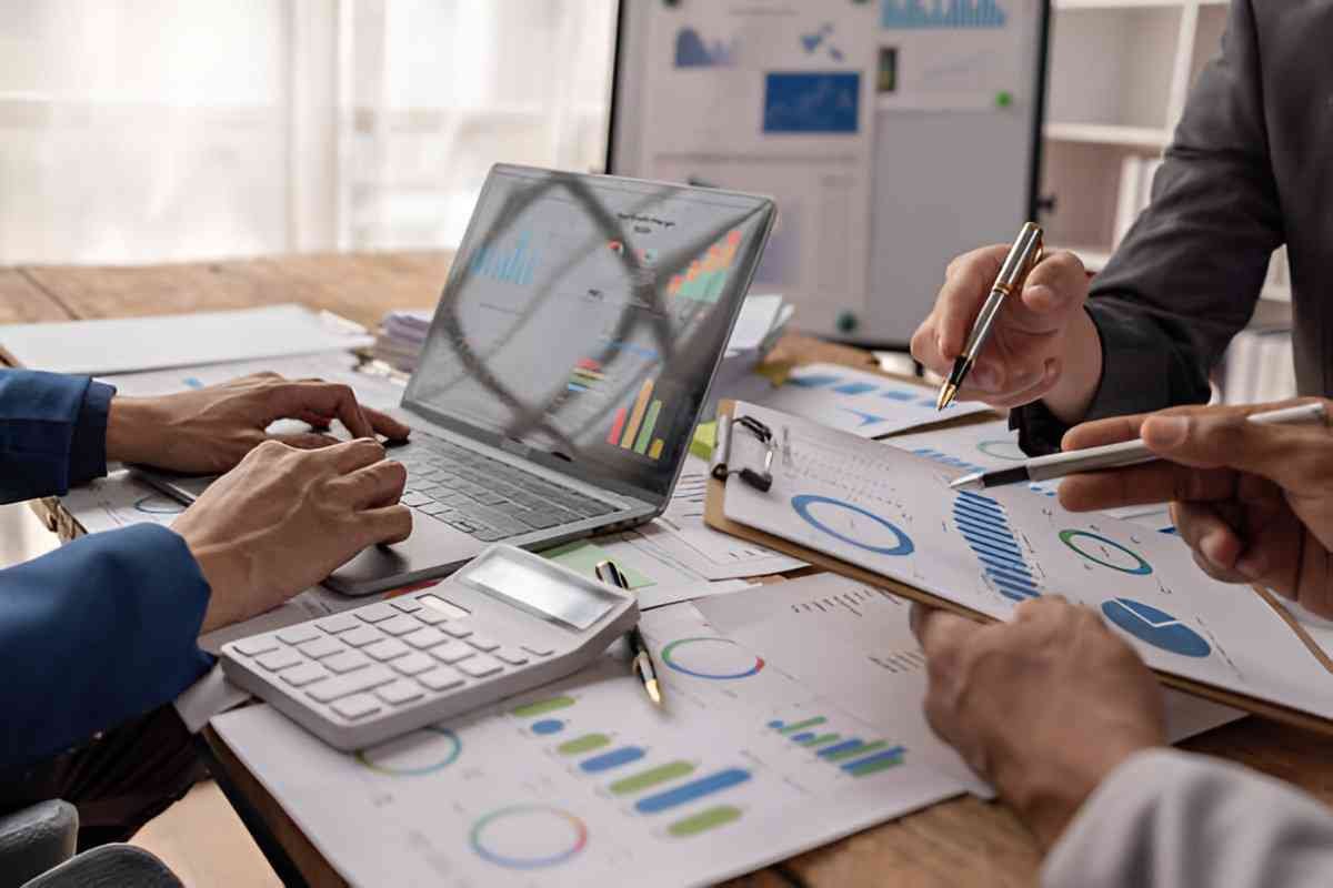 any mutual funds pay fixed return