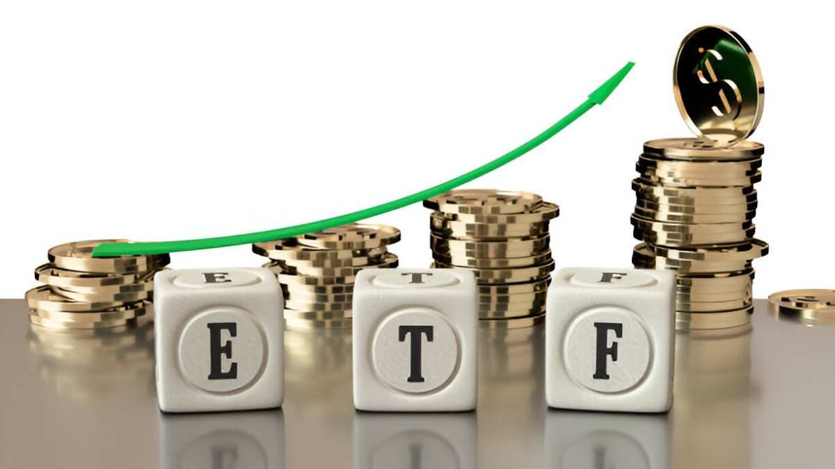 are etfs higher returns than most mutual funds