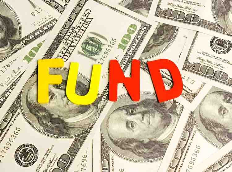 are money market funds and mutual funds the same