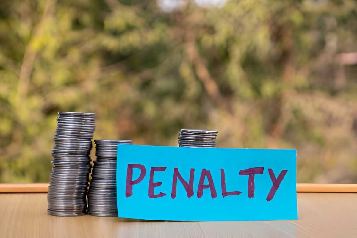 are there any penalty for withdrawing from mutual funds