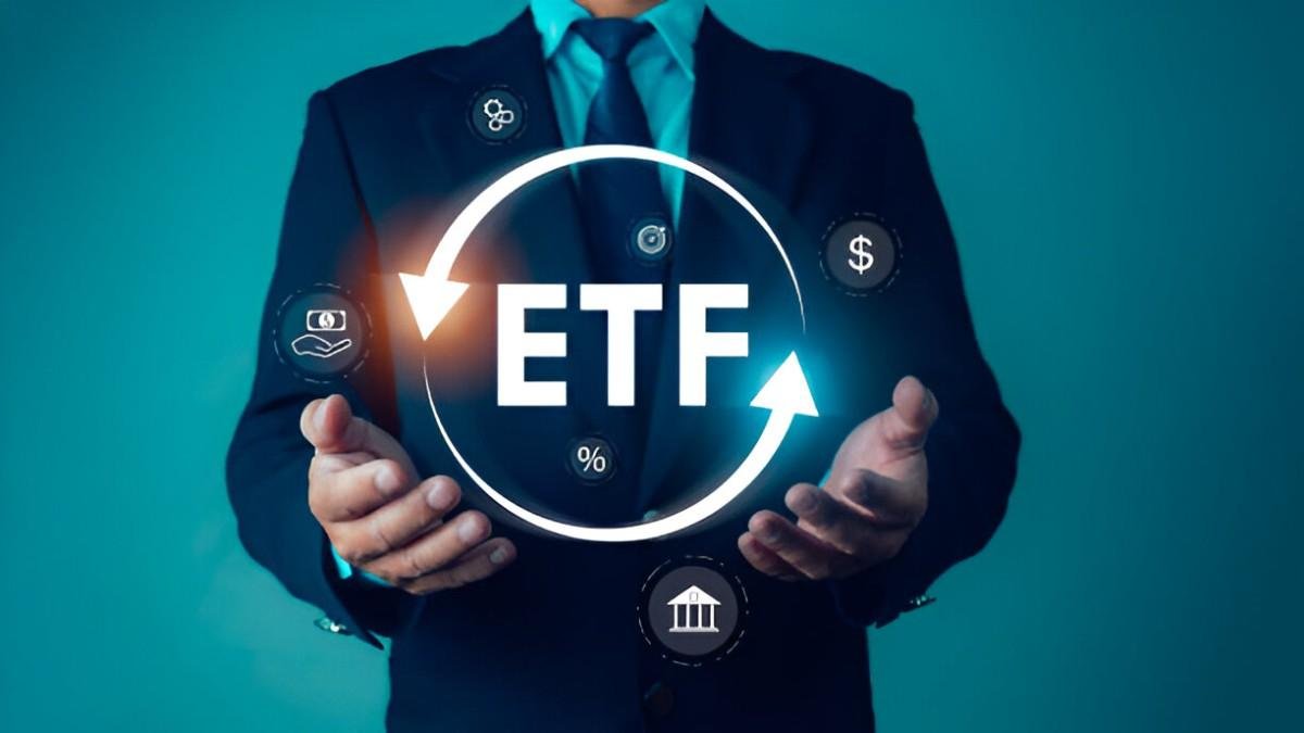 asset manager to convert etf to mutual fund